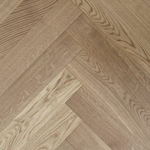 Staki BP Lacquered Herringbone Rustic (0.80sqm pack)